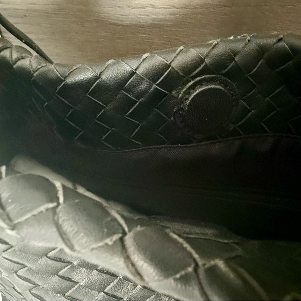 Aqua Madonna Black Woven Tote Bag - Picture 4 of 6